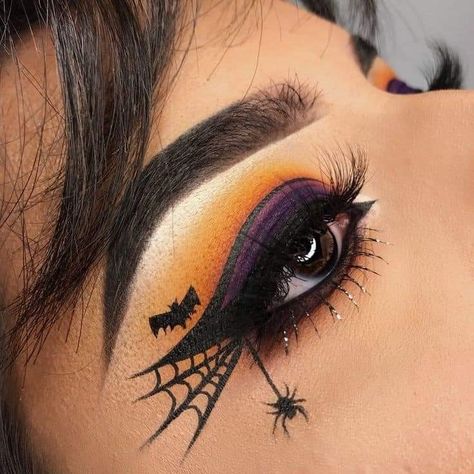 Halloween Eyeshadow, Maquillage Halloween Simple, Creative Halloween Makeup, Fantasy Make-up, Halloween Make-up Looks, Holloween Makeup, Cute Halloween Makeup, Halloween Makeup Pretty, Halloween Eye Makeup