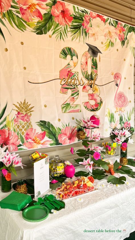 #tropicalgradparty #graduationpartyideas Tropical Graduation Party, Luau Grad Party, Grad Themes, Cap Ideas Graduation, Graduation Pool Party, Outfit Ideas Graduation, Graduation Aesthetic, Party Planning 101, Grad Party Theme