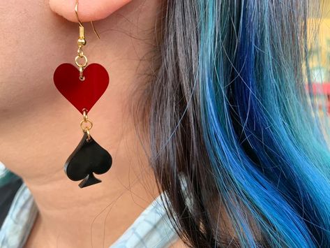 Queen Of Hearts Earrings, Queen Of Hearts Accessories, I'm Not Like Other Girls, Lizzie Hearts, Queen Of Hearts Costume, Heart Accessories, Red Queen, Heart Drop Earrings, Funky Jewelry