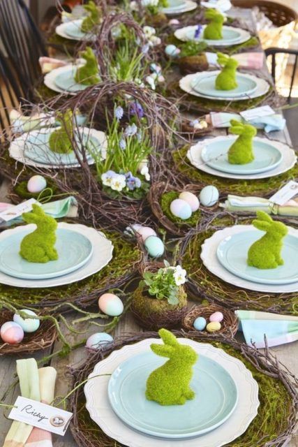 Gorgeous Easter Tablescapes That Will Make Your Jaw Drop | Start at Home Decor Easter Decorations Centerpieces, Easter Brunch Decorations, Decorating With Green, Linen Throw Pillows, Easter Table Centerpieces, Diy Osterschmuck, Nora Murphy, Easter Table Setting, Ostern Diy