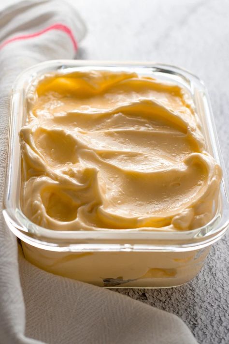 Homemade Spreadable Butter - Days of Jay Spreadable Butter Recipe, Spreadable Butter, Light Meals, Pretzels Recipe, Compound Butter, Light Bites, Butter Spread, Healthy Benefits, Butter Recipe