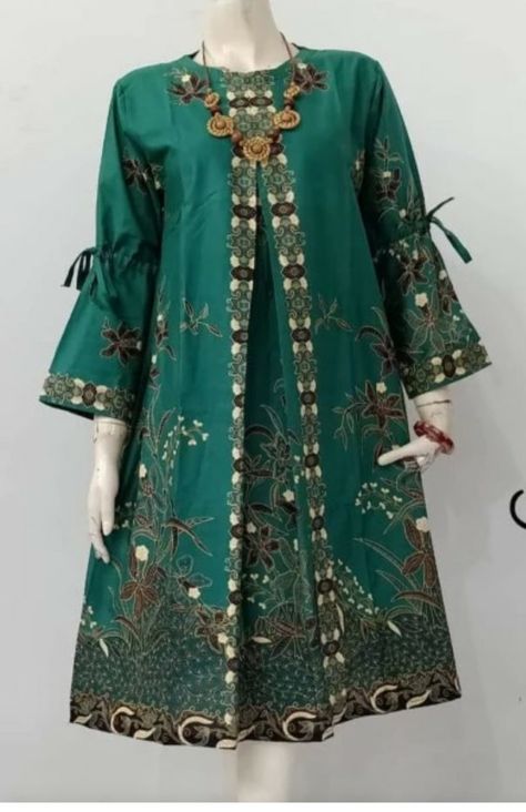 Office Outfits Women Hijab, Tunik Hijab Style, Dress Batik Modern, Pakistani Kurti Designs, Batik Outer, Model Outer, Outer Batik, Clothing Printing, Kebaya Modern Dress