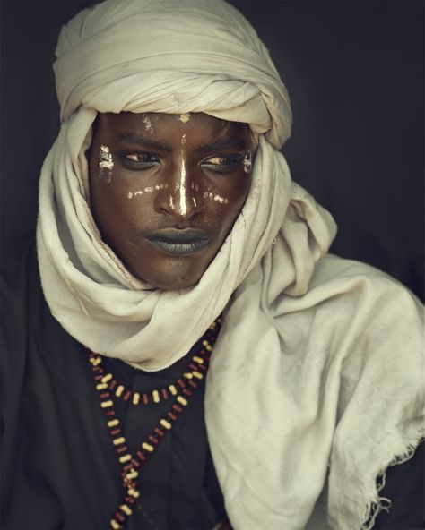 Jimmy Nelson, Indigenous Culture, People Of The World, World Cultures, Interesting Faces, Anthropology, Black Is Beautiful, People Around The World, African Art