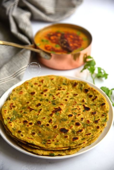 Dal Paratha, Thepla Recipe, Methi Thepla, Paratha Roti, Indian Flat Bread, Whole Grain Flour, Fenugreek Leaves, Indian Bread, Bread Serving