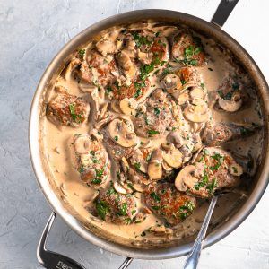 Special Occasion Dinner Ideas, My Pocket Kitchen, Baked Broccoli Recipe, Mustard Sauce Recipe, Pork Mushroom, Pocket Kitchen, Pork Medallions, Cabbage And Bacon, Creamy Mushroom Sauce