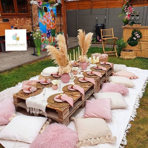 A boho theme picnic is a relaxed yet stylish way to celebrate your 30th birthday with close friends.

How to Recreate This Look
Use a Low Table: Create a cozy dining setup using wooden pallets.
Soft & Earthy Tones: Pink, beige, and natural colors add warmth to the setting.
Pampas Grass & Candles: These elements enhance the boho aesthetic and bring elegance.
Why This is Trending in 2025
A boho picnic blends casual and luxurious elements, making it perfect for those who love stylish yet intimate celebrations. Rip 20s, 30th Birthday Ideas For Women, Birthday Ideas For Women, 30th Birthday Party Ideas, Funny Cakes, Disco Vibes, Nostalgic 90s, Best Themes, 30th Birthday Ideas