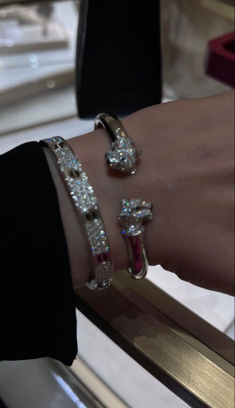 Cartier Bracelet Panther, Cartier Bracelet Aesthetic, Cartier Leopard, Cartier Aesthetic, Expensive Bracelets, Cartier Diamond Bracelet, Leopard Bracelet, Jewelry Anklets, Bracelet Cartier