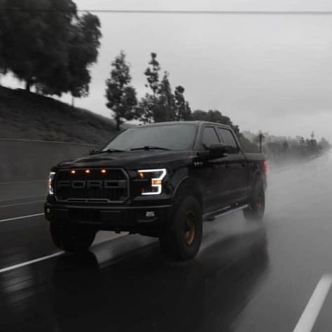 Ford Raptor Matte Black, Ford Raptor Aesthetic, Black Truck Aesthetic, Ford Aesthetic, Black Ford Raptor, Ford Raptor Truck, Ford Raptor F150, Raptor Ford, Rolls Royce Ghost Black