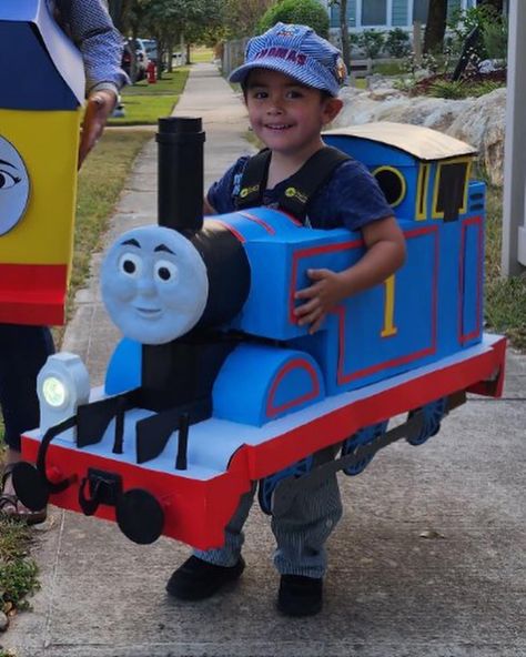 Thomas The Train Costume, Thomas Costume, Cardboard Train, Train Costume, Wheelchair Costumes, Thomas The Train Party, Twin Halloween, Thomas Train, Twin Halloween Costumes