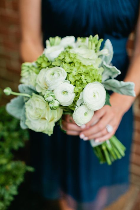 Garden Rose and Hydrangea Bouquet | photography by http://www.kristynhoganblog.com Hortensia Wedding, Hydrangea Bouquets, Ranunculus Wedding Bouquet, Ranunculus Wedding, Classic Bouquet, Hydrangea Bouquet Wedding, Wedding Flowers Hydrangea, Tacoma Wedding, Bouquet Photography