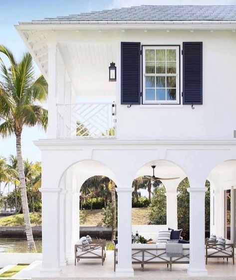 Trade Winds Design’s Instagram profile post: “Inspiration architecture for the start of a new week. Via @canalsideint #tradewinds #britishcolonialstyle #floridahomes #floridastyle…” Palm Beach Exterior Design, Palm Beach Bungalow, Palm Beach Architecture, British Colonial Exterior, Dubai Townhouse, Grandpa House, Regency Architecture, Shutter Ideas, Beach Home Interiors