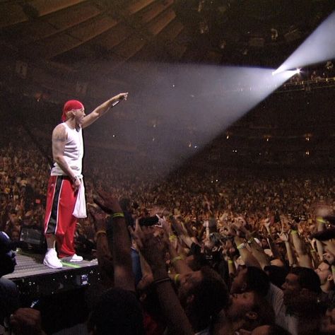 Eminem Concert, Eminem Photos, The Real Slim Shady, Outfits 2000s, Marshall Mathers, Dream Concert, Rap God, Smooth Jazz, Slim Shady