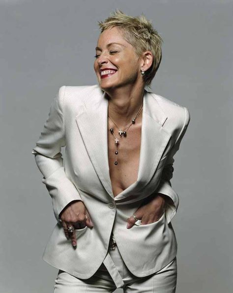 Picture of Sharon Stone Sharon Stone Hairstyles, Sharon Stone, Stone Pictures, Ageless Beauty, Lady And Gentlemen, Hollywood Stars, American Actress, Short Hair Cuts, Womens Hairstyles