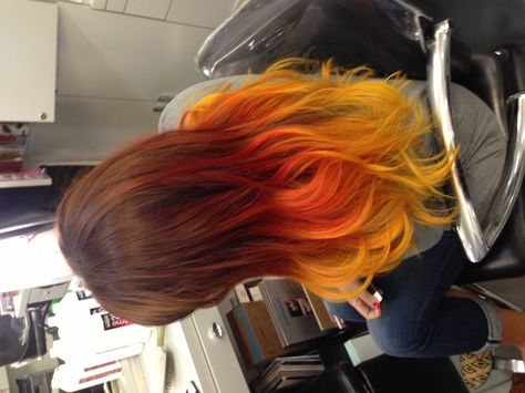 Orange and yellow ombré hair. My hair lady is amazing! Neat Hairstyles, Fire Hair Color, Hair Color Cherry Coke, Hair Colors Ideas, Pine Marten, Hair Color Orange, Fire Hair, Colored Hair Tips, Hair Color Chocolate