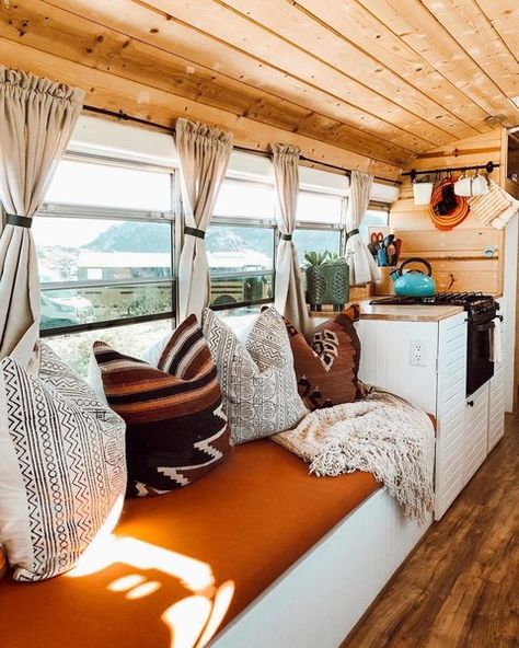 Photo 23 of 45 in 10 Van-Lifers You Should Follow on Instagram Right Now - Dwell Bus Renovation, Vanlife Inspiration, House Bus, Trailer Homes, Caravan Vintage, School Bus Tiny House, School Bus House, Travel Vans, Surf Van