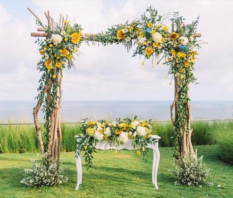 Sunflower Chuppah, Sunflower Wedding Arch, Ceremony Arch Flowers, Wedding Pergola, Sunflower Wedding Decorations, September Flowers, Wedding Flower Design, Arch Flowers, Wedding Entrance