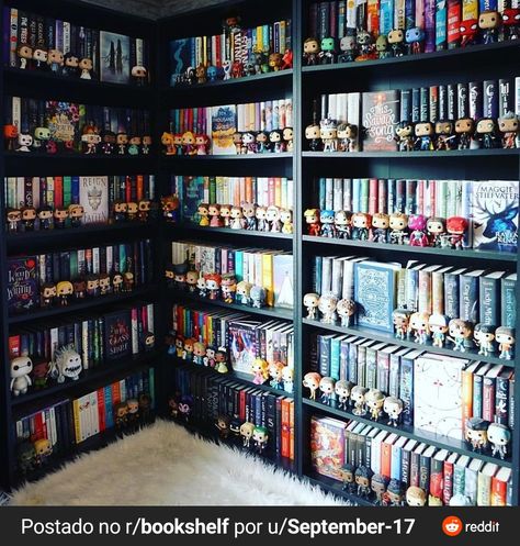 Library Goals, Black Bookshelves, Black Bookshelf, Funko Pop Display, Beautiful Bookshelf, Bookshelf Inspiration, Dream Library, Bookshelf Organization, Library Room