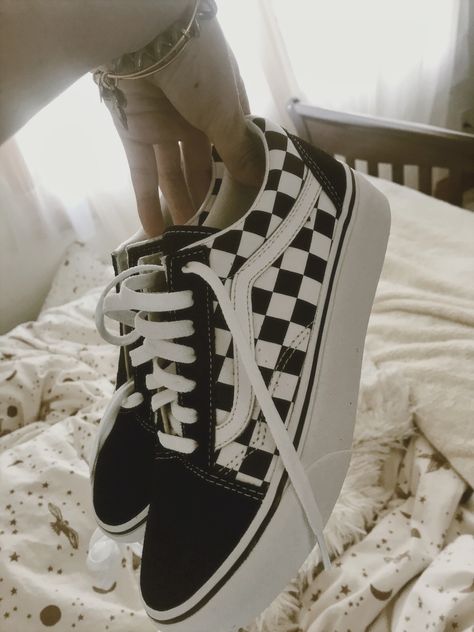 platform checkered old skool vans Vans Old Skool Checkerboard Outfit, Old Skool Checkered Vans Outfit, Checkered Vans Aesthetic, Old Skool Outfit, Checkerboard Vans Aesthetic, Black Checkered Vans, Vans Old Skool Checkerboard, Vans Aesthetic, Old Skool Vans