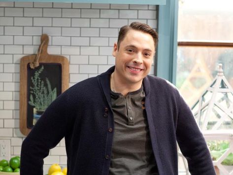 Jeff Mauro, The Kitchen Food Network, Food Network Chefs, Food Network Star, Food Wishes, Bobby Flay, Side Dish Recipes Easy, Summer Cookouts, Easy Thanksgiving