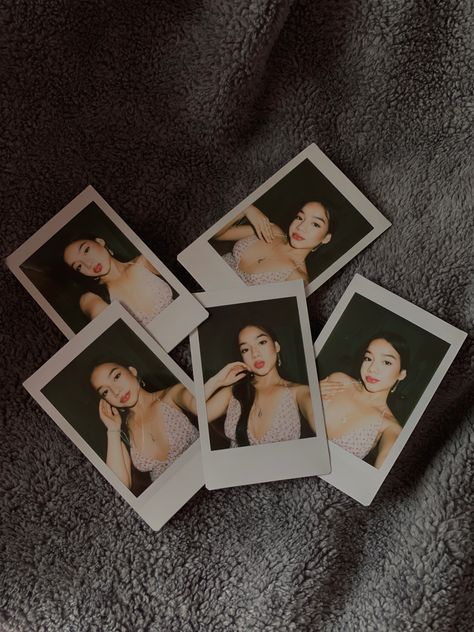 Hot Polaroids Ideas, Pink Aesthetic Polaroid Pictures, Polaroid Selfie Ideas, Polaroid Ideas Poses Alone, Cute Polaroid Pictures, Posting Polaroids On Instagram, Bouidor Polaroids, Polaroid Poses, Poloroid Pictures Ideas