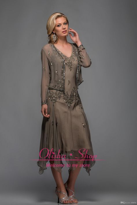 2014 New Scala A Line V Neck Long Sleeves Tea Length Mother of The Bride Dresses with Appliques And Beaded Beach Party Gowns 25397, $148.91 | DHgate.com Cocktail Dresses Online, Robes Vintage, Dress With Pleats, Evening Dresses Online, Mother Of Groom Dresses, Cheap Evening Dresses, Bride Groom Dress, Mob Dresses, Chiffon Evening Dresses