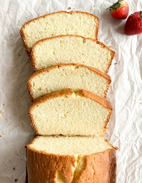 Sourdough Pound Cake - Made in Motherhood Sourdough Pound Cake, Sourdough Pound Cake Recipe, Sourdough Coffee Cake Recipe, Recipe Using Sourdough Starter, Sourdough Starter Discard Recipe, Sour Cream Pound Cake, Discard Recipes, Cream Cheese Pound Cake, Pound Cake Recipe