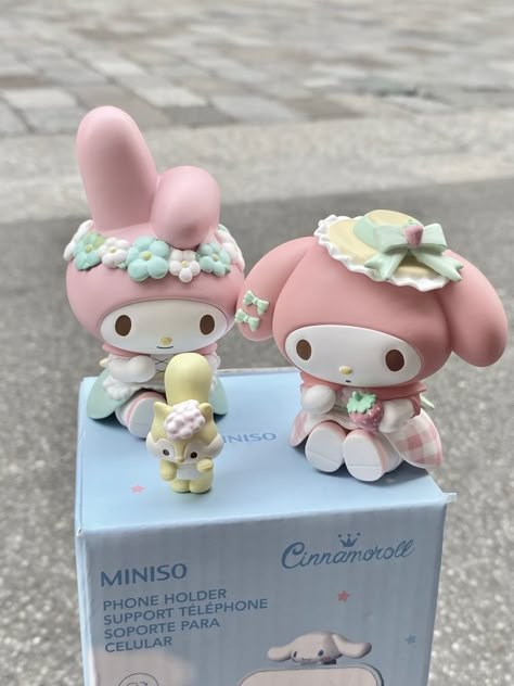 Korilakkuma And Rilakkuma, Heo Peppa, Sanrio Figures, Hello Kitty Widgets, Rosé Core, My Sweet Piano, Cute Figures, Baby Pink Aesthetic, Sanrio Stuff