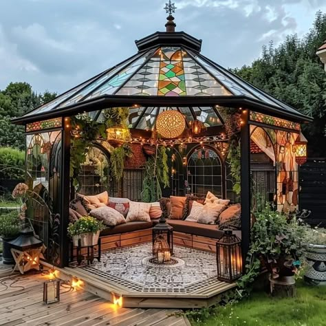 Relaxing Garden, Wooden Patio, Boho Garden, Fantasy House, Outdoor Decor Backyard, Future Home Ideas, Dream House Interior, Wooden Garden, Green House