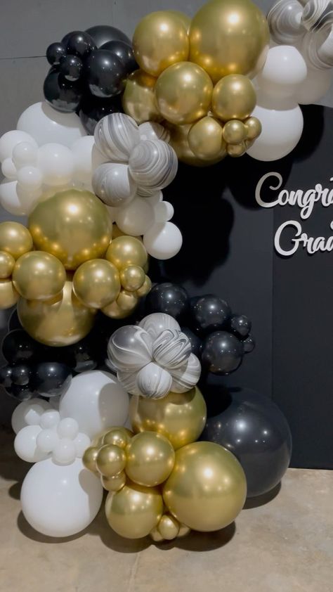 Circle Balloon Arch Graduation, Congrats Balloons, Black Gold Silver Balloon Arch, Graduation Balloon Arch, Black And Gold Balloon Circle Arch, Congrats Grad Backdrop, Congrats Grad Balloons, Graduation Backdrop, Graduation Balloons