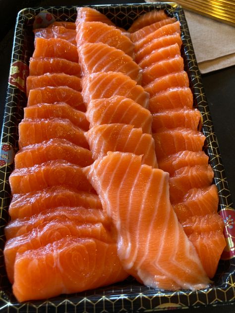 Salmon Sashimi Aesthetic, Salmon Sashimi, Food Texture, Healthy Food Motivation, Food Obsession, Perfect Food, Easy Cooking, Pretty Food, Food Cravings