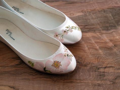 Modcloth Wedding Dress, Flat Wedding Shoes, Shoe Painting, Unique Wedding Shoes, Satin Wedding Shoes, Wedding Shoes Vintage, Blossom Wedding, Japanese Blossom, Rose London