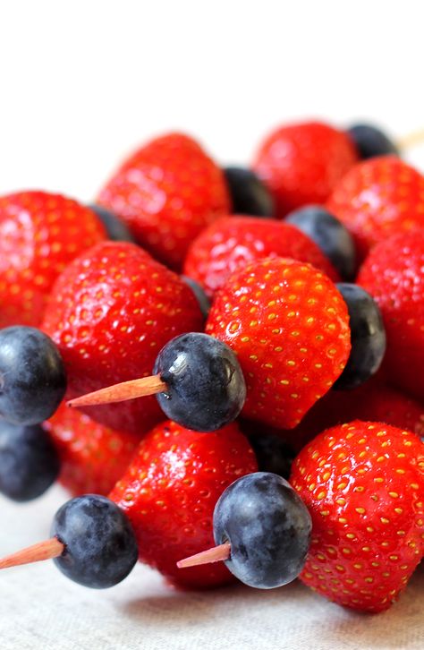 Get creative with fruit kabobs for your next party or event! Defrost your favorite Rader Farms fruit and stick them on skewer sticks! Fruit Sticks, Skewer Sticks, Sliced Strawberries, Fruit Kabobs, Strawberries Blueberries, Mango Chunks, Frozen Fruit, Frozen Party, Sweet Cherries