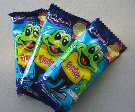 Freddo Frog Australian Candy, Aussie Memes, Aussie Food, Frog Theme, Frog Life, Avenger Birthday Party, Australia Food, Cadbury Chocolate, Silly Kids