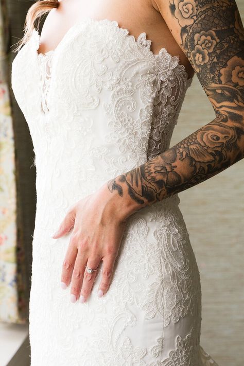 Tattoos In Wedding Dress, Bride With Tattoos Sleeve, Wedding Dress Tattoos Brides, Tatooed Brides, Tattoo Wedding Dress, Bridal Loft, Tattooed Brides, Tattoo Bride, Alternative Weddings