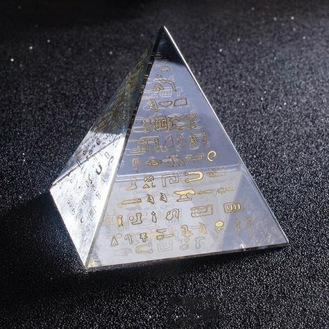 Pyramid Model, Energy Pyramid, Chakra Energy, Orgonite Pyramids, Reiki Chakra, Crystal Pyramid, Leather Repair, Epoxy Resin Art, Circle Art