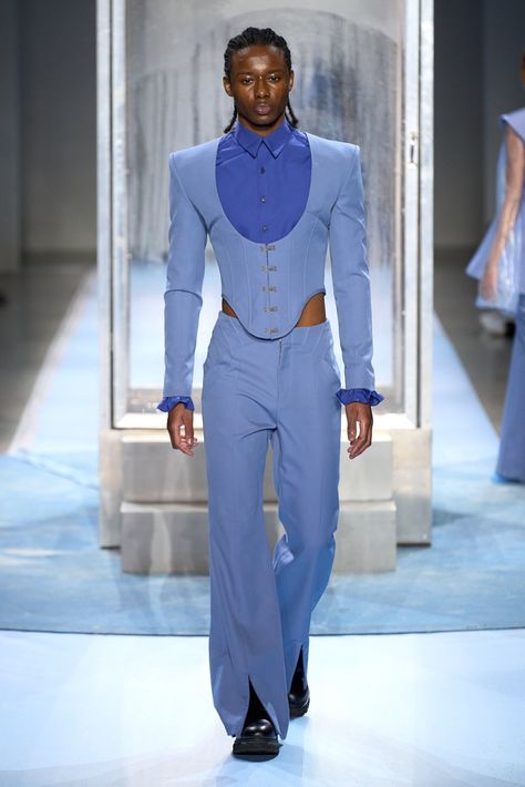 High Fashion Suit, Modern High Fashion, Vogue Dance, Mens Runway Fashion, Fall 2023 Ready To Wear, High Fashion Men, 2023 Ready To Wear Collection, Formal Men Outfit, 2023 Ready To Wear