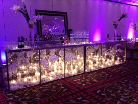 04-bar-decor-ideas-003 Cocktail Bar Ideas, Ice Wedding, Wedding Bars, Wedding Cocktail Bar, Mirror Bar, Candles And Flowers, Bar Catering, Sweet 16 Party, Event Bar