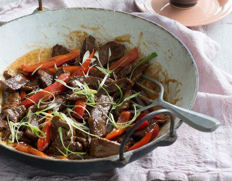 This easy Beef Stir Fry recipe will keep you and the family cosy. Season with spring onions and serve over a portion of Fluffy White Rice. Recipe by IGA. Mongolian Lamb Recipe, Mongolian Food, Mongolian Recipes, Easy Beef Stir Fry, Beef Stir Fry Recipes, Ww Recipe, Lamb Recipe, Mongolian Lamb, Fried Beef