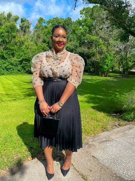 Plus Size Church Outfits Black Women, Accordion Skirts, Style A Pleated Skirt, Sunday Brunch Outfit Summer, Modest Church Outfits, Curvy Women Dresses, Church Fits, Church Attire, Cute Modest Outfits