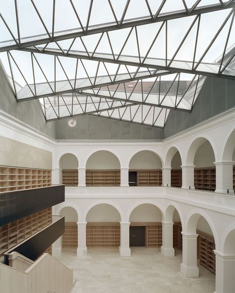 awwscz - WESTNER SCHÜHRER ZÖHRER, Sebastian Schels - @sebastianschels · Glasdach Staatliche Bibliothek · Divisare Skylight Design, Roof Architecture, Architecture Magazines, Glass Roof, Traditional Architecture, Architecture Presentation, Roof Design, Contemporary Architecture, Architecture Model