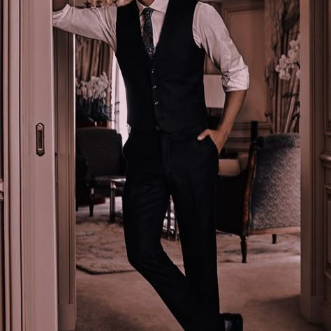 Men In Waistcoats Aesthetic, Royal Theme Outfit Men, Dark Academia Waistcoat Outfit, Dark Royal Outfits Male, Bridgerton Fashion Men, Dark Academia Suit Men, Dark Suit Aesthetic, Suit Aesthetic Dark, Bridgerton Outfits Men