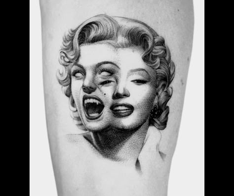 Marilyn Tattoo Ideas, Marilyn Monroe Inspired Tattoo, Merlin Monroe Tattoo, Marilyn Monroe Tattoos, Marilyn Monroe Tattoo Ideas, Marilyn Monroe Tattoo Designs, Monroe Tattoo, Trippy Tattoo, Marilyn Monroe Tattoo