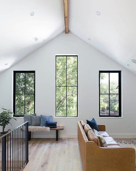 Top 70 Best Vaulted Ceiling Ideas - High Vertical Space Designs Vaulted Ceiling Ideas, Vaulted Ceiling Lighting, Vaulted Ceiling Living Room, Minimalist Living Room Decor, Ceiling Ideas, Modern Farmhouse Living Room, Fantasy Homes, Trendy Living Rooms, Living Room Decor Ideas