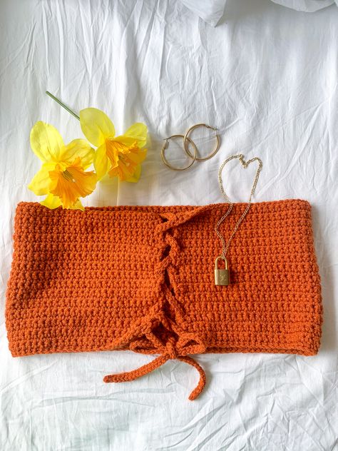 Fitted Orange Crochet Top For Summer, Twisted Tube Top Crochet Pattern, Orange Crochet Top For Summer, Orange Top Crochet, Orange Summer Crochet Top, Crochet Tube Top, Crochet Lingerie, Crochet Tote Pattern, Crochet Top Outfit