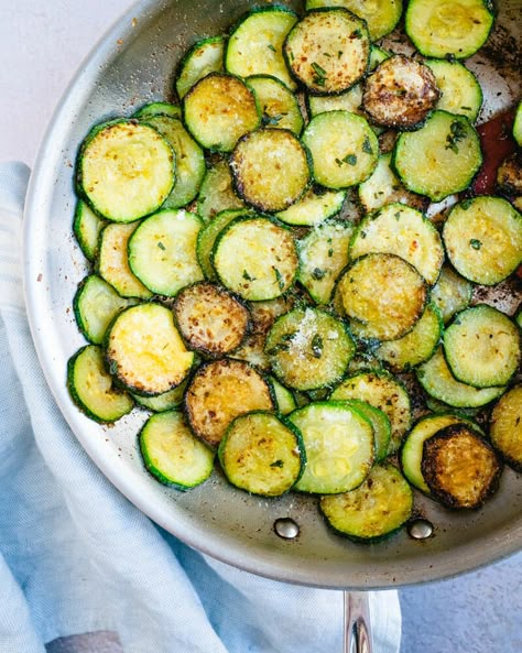 Sauteed Zucchini Recipes, Sugar Free Meals, Roasted Zucchini And Squash, Pan Fried Zucchini, Fried Zucchini Recipes, Vegan Zucchini Bread, Best Zucchini Recipes, Zucchini Recipes Dessert, Best Veggie Burger