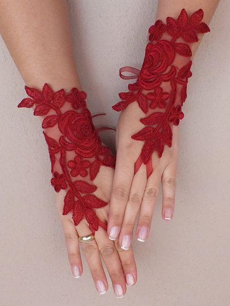 Lace Gloves Wedding, Gloves Lace, Red Quince, Random Outfits, Bracelet Crochet, Gloves Fingerless, Red Gloves, Wedding Gloves, Bridal Gloves