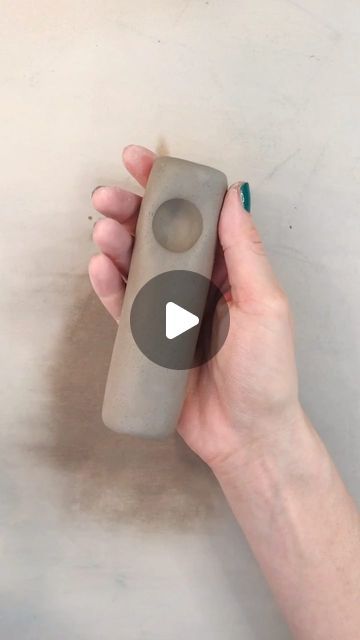 Ceramic Pipes Diy, Ceramic Pipe Ideas, Clay Pipes Ideas, Simple Clay Ideas, Diy Bong, Clay Pipe, How To Make Ceramic, Ceramic Pipe, Clay Pipes