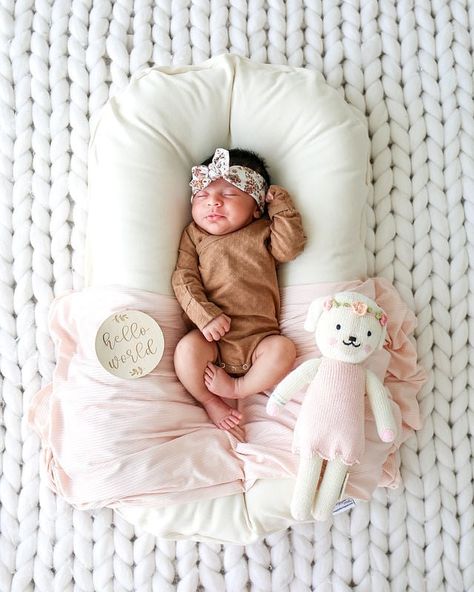 Snuggle Me, Baby Milestone Photos, Monthly Baby Photos, Monthly Photos, Baby Milestone, Baby Life, Baby Milestones, Baby Photo, Photoshoot Poses