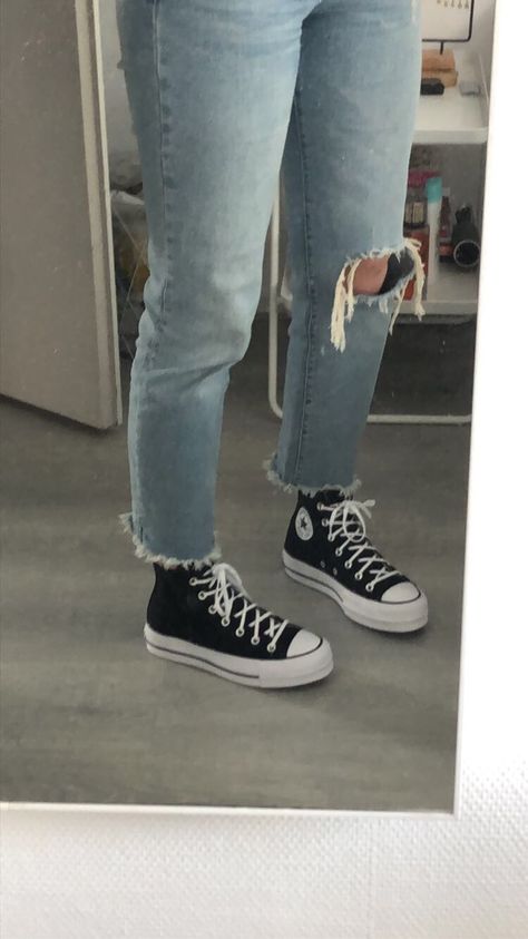 High Converse, Knee High Converse, Cute Converse Shoes, Cute Converse, Converse Platform, Shoes For School, Converse All Stars, Platform Converse, Shoe Inspo