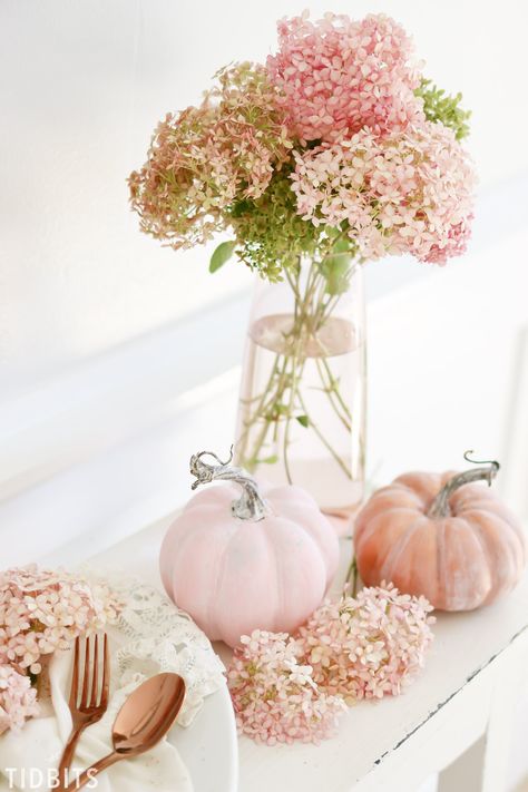 Fall Color Scheme | Blush Pink and Copper Pumkin Decoration, Fall Color Schemes, Pink Hydrangeas, Pink Copper, Halloween Tattoo, Pink Pumpkins, Baby Shower Pumpkin, Baby Shower Fall, Garden Care